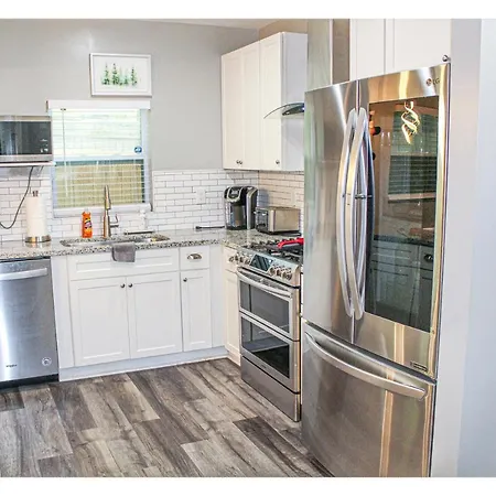 Lovely 3Br 3Ba Home Minutes From Airport/Downtown Atlanta